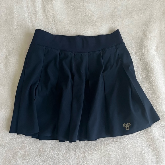 Aritzia Dresses & Skirts - Navy Blue Aritzia Activewear/Tennis Skirt